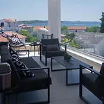 Traum-meerblick-tribunj Apartment *
