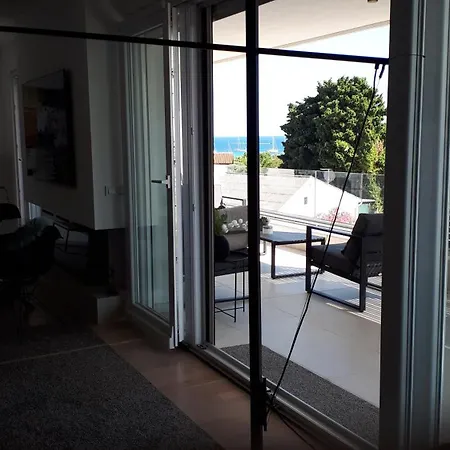 Traum-meerblick-tribunj Apartmán *