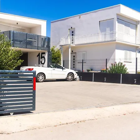 Traum-meerblick-tribunj Tribalj