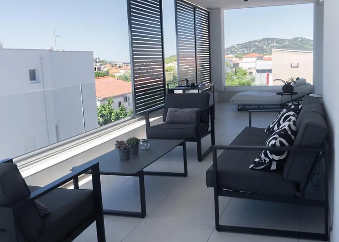 Traum-meerblick-tribunj Appartement *