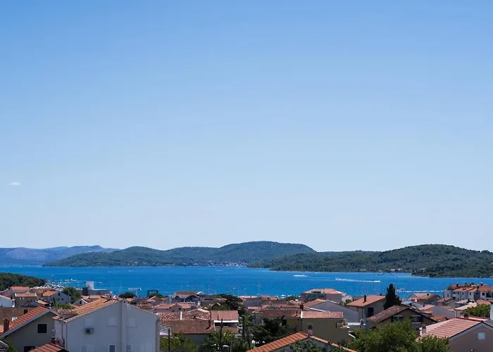 Appartement Traum-meerblick-tribunj Tribalj