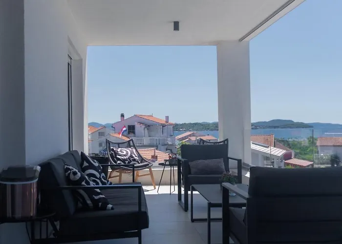 Traum-meerblick-tribunj Appartement Tribalj