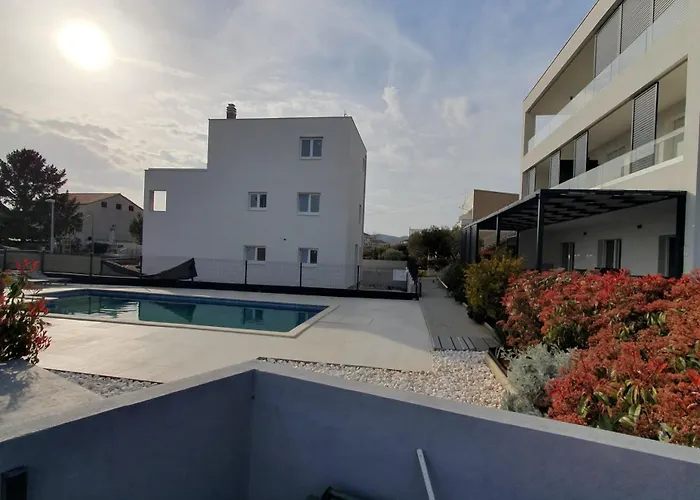 Traum-meerblick-tribunj Appartement