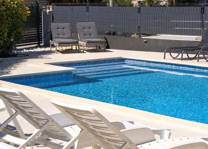 Traum-meerblick-tribunj Appartement *