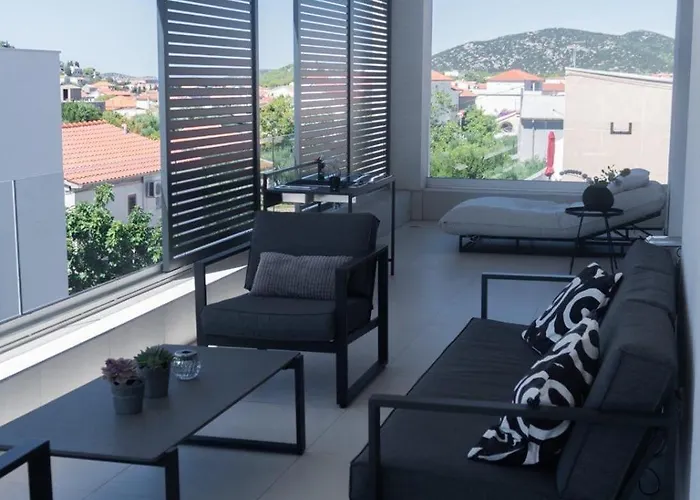 Appartement Traum-meerblick-tribunj Tribalj