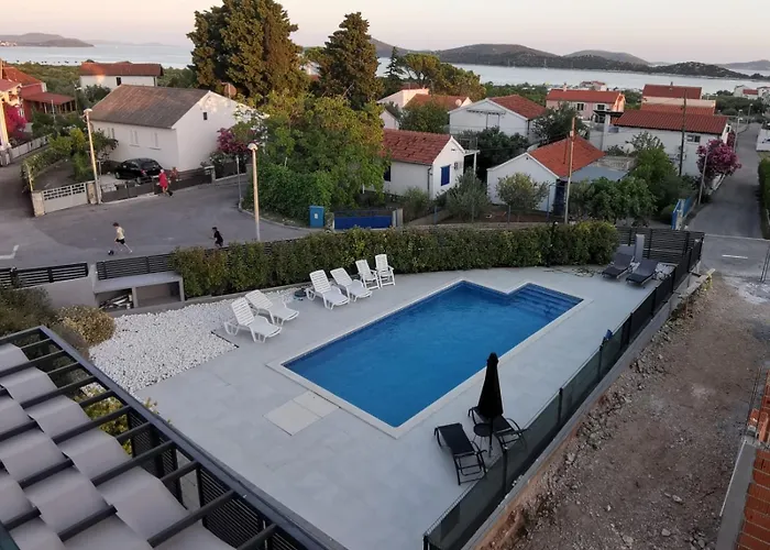 Traum-meerblick-tribunj Appartement Tribalj